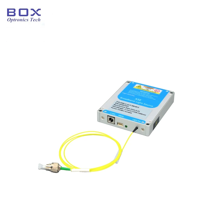 Micromodulo per sorgente luminosa a banda larga ASE in banda C